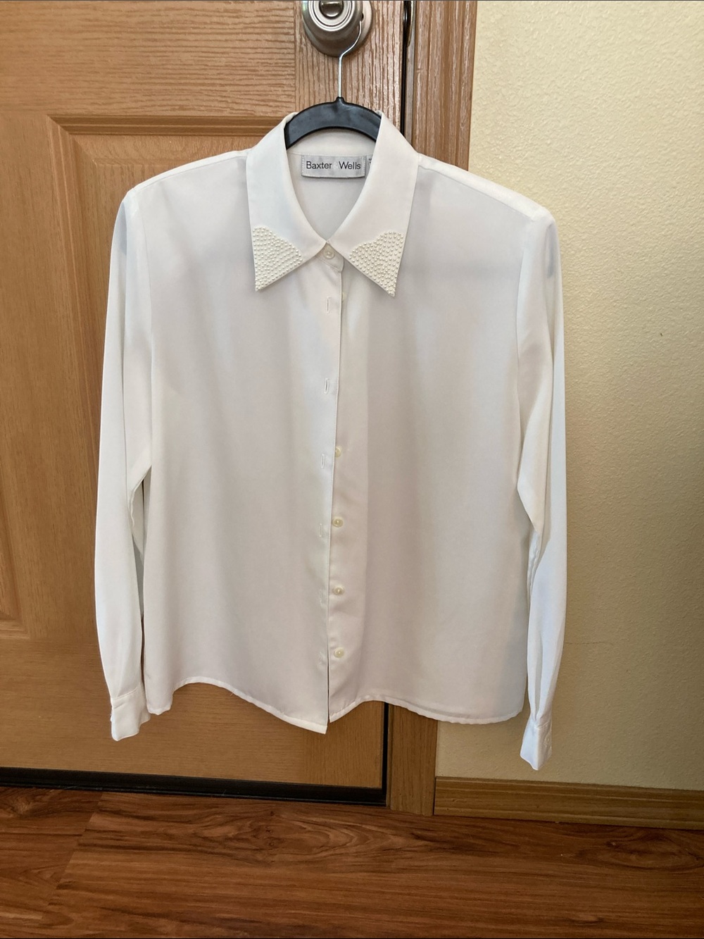 Baxter & Wells White Beaded Collar Blouse
